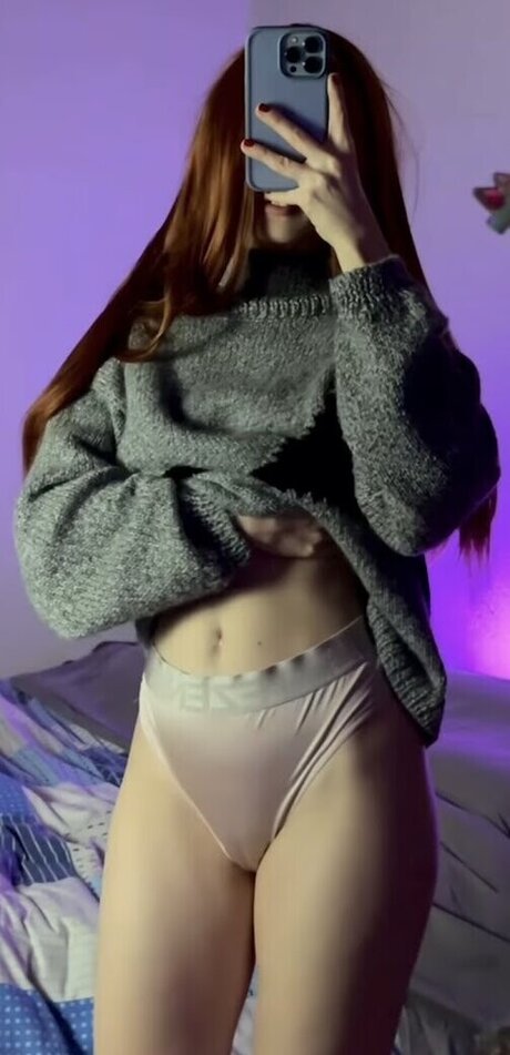 Red Fox Evelyn model hd galleries