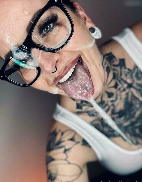 inkedbiitch model hd image