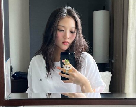 knees onlyfans art nude picture