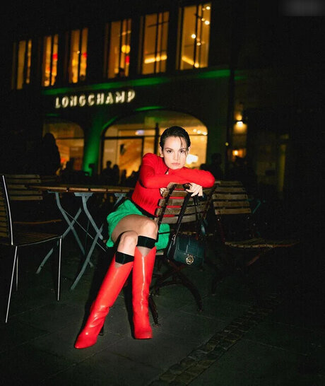 Emilia Sch le model adult image