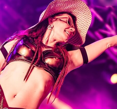 Jenny Diehl hot actress image