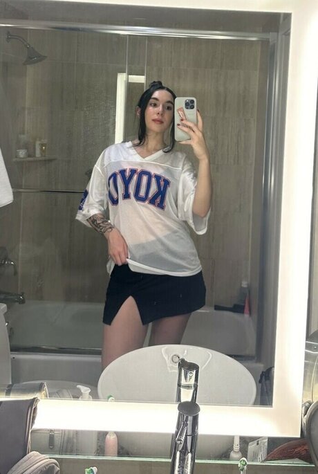 Madixvictoria pornstar photo