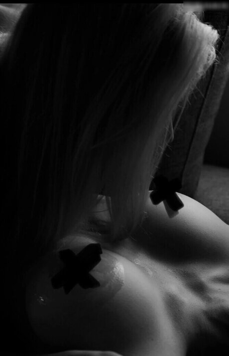 Kivasti art model image