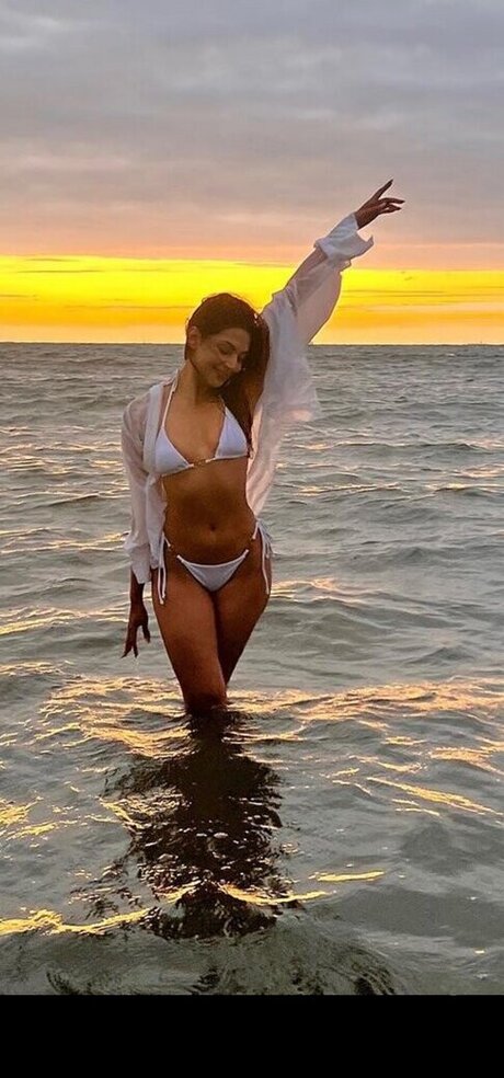 Yesha Sagar pornstar erotic galleries