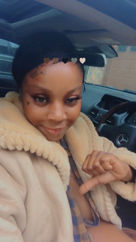 _Allima Amina star xxx img