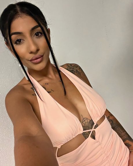 Larisa pornstar nude photo