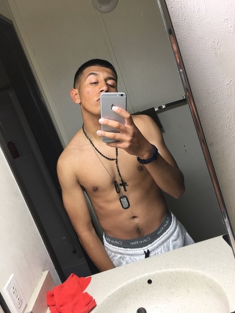 Derian X Lara pornstar hd archive