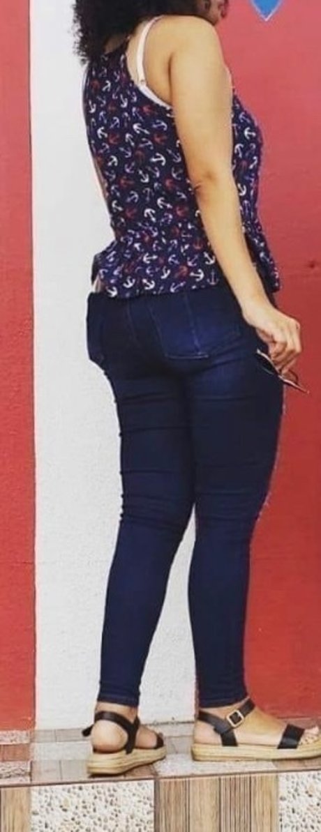 La pelua pr pretty model gallery