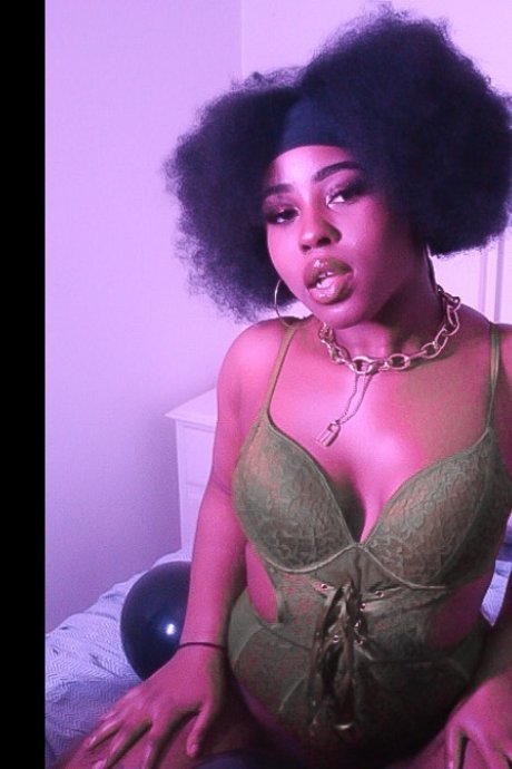 LadyAsserella sexy pornstar archive