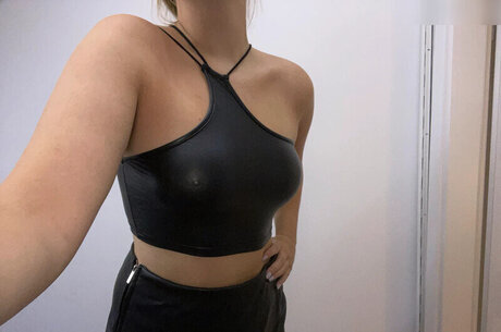 blowjob cum in mouth onlyfans art naked pictures