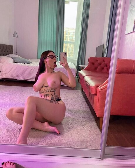 amina briz pretty actress galleries