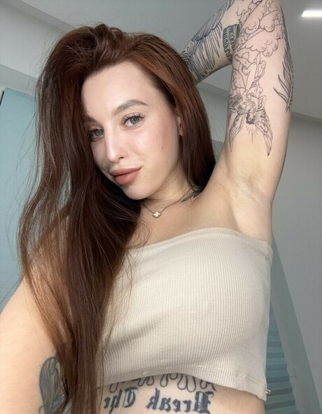 amina briz hot star images