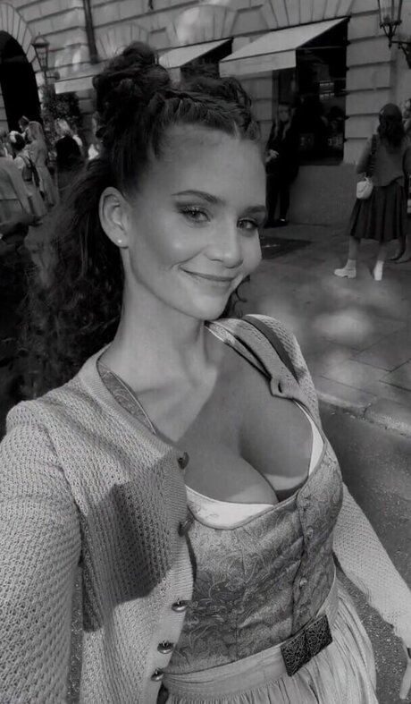 Betty Taube best star gallery