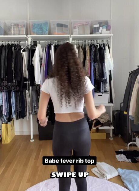 Betty Taube exclusive star photos