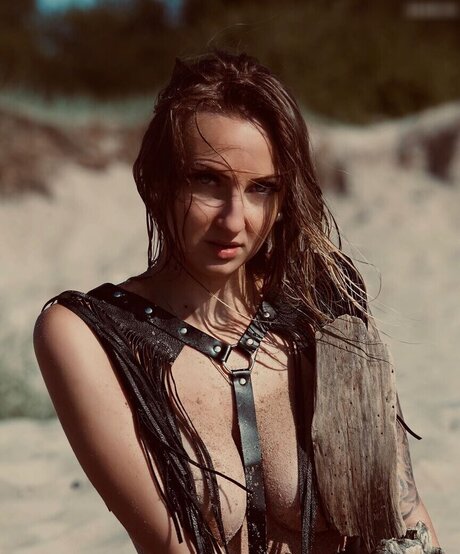 Gina Holly sexy actress photo