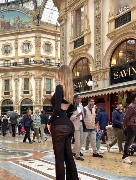 Kim Jule naked actress pictures