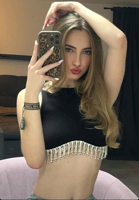 Kim Jule star top gallery