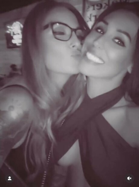 Ashley Giorgio nice model photos