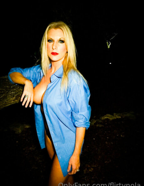 Flirty Nola best actress images