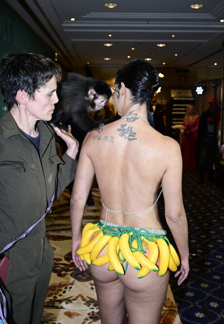 Micaela Sch fer star free img