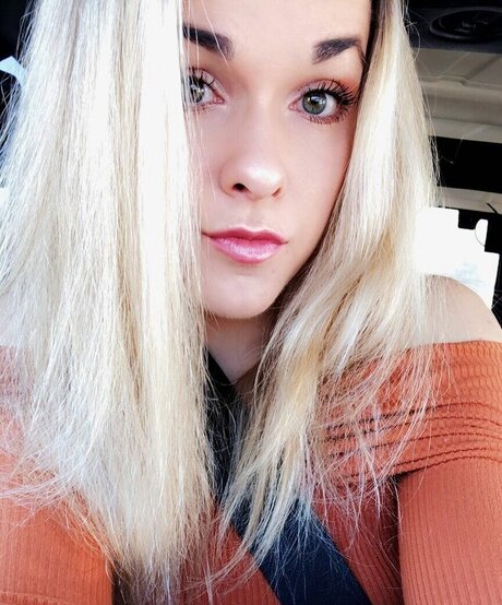 Karyn Best actress pic