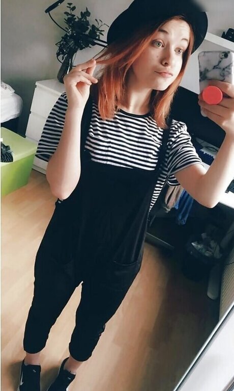 Lena Vanille adult model pics