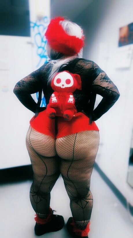 Lania Fawn pornstar top image