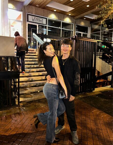 Nevaehmaezee erotic pornstar pics