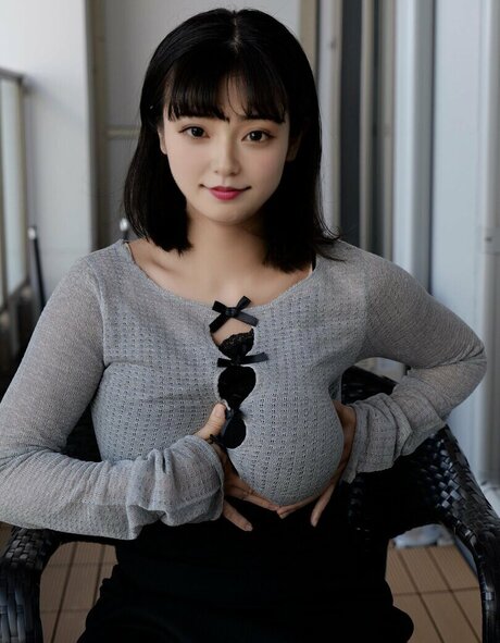 Miiyawakirin pornographic star picture