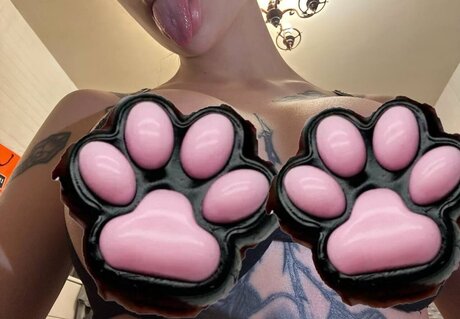 Wolfierisk model nudes galleries