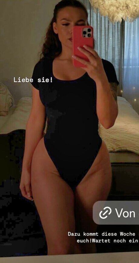 Jeje Lopes adult model image