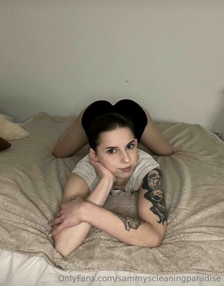 Faith Valdera star sexy picture