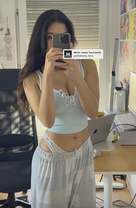 Dani Klieber sex actress images