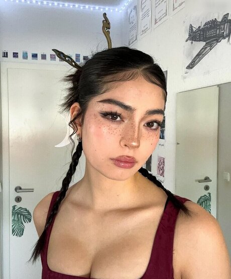 Dani Klieber hot star pictures