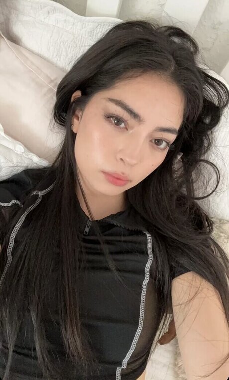 Dani Klieber high quality model image