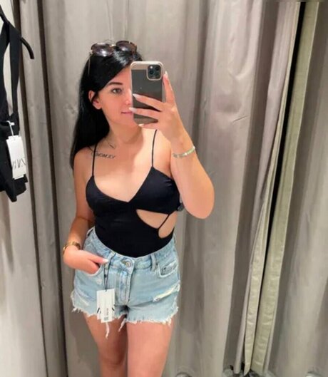 Luanas Secret hd pornstar photos