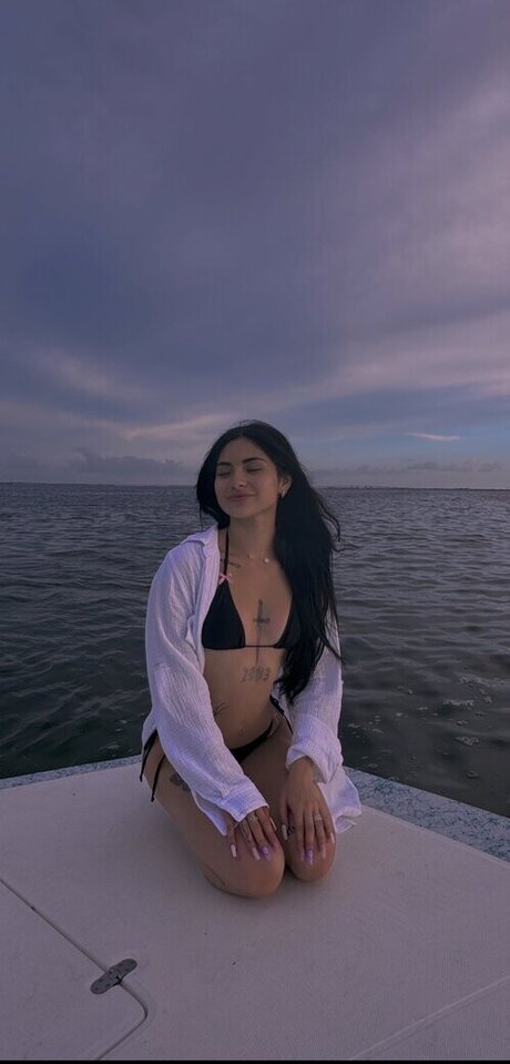 Ourfantasy222u high quality model photo