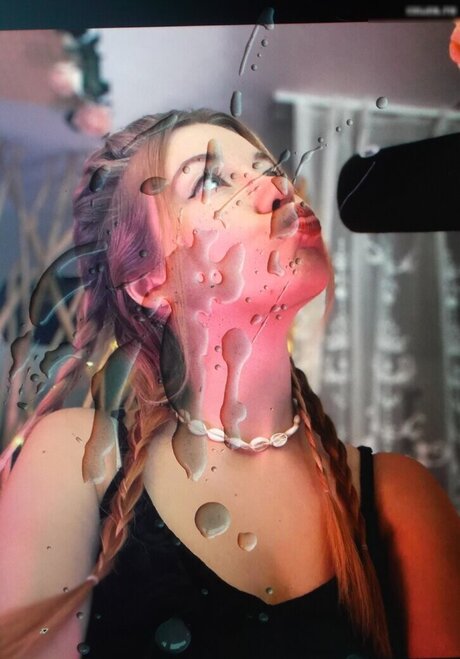 Cum Tributes star top image