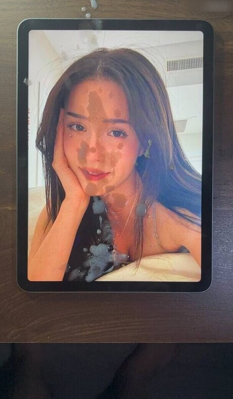 Cum Tributes star sexy pic