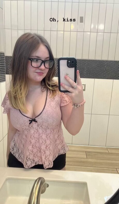 Itzgracierobbins star perfect pictures