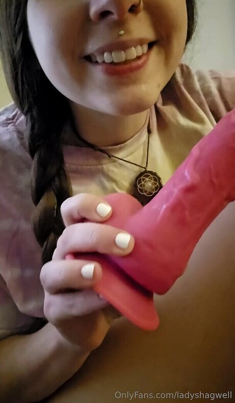 LadyShagwell model pornographic img