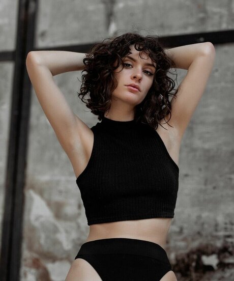 Emeline Faure pornstar sexy pics