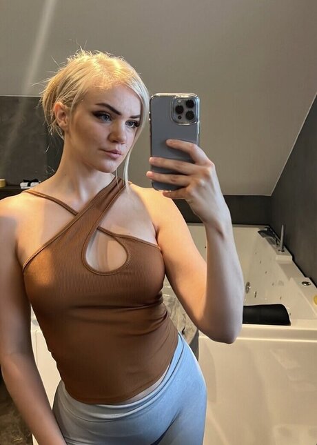 Colaway top model images