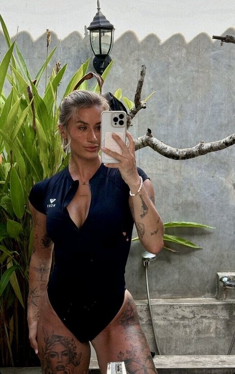 Lenaajoy pornstar pretty image