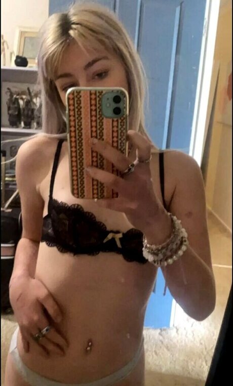 Bridget Williams model free photo