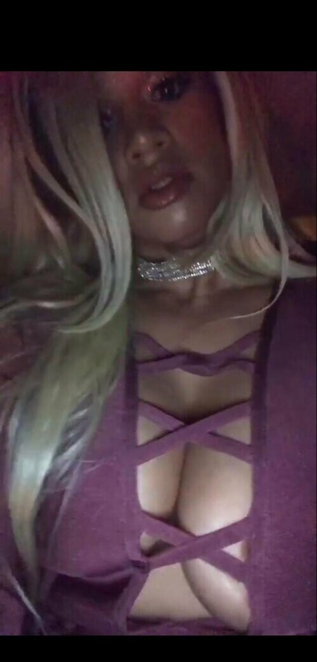 Dascha Polanco model photo