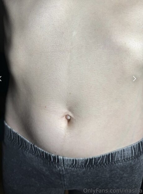 InaSilja model nudes picture