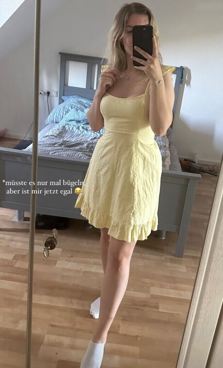 FormulaLena hot model pics