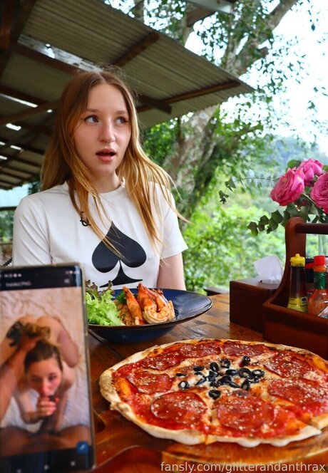 Glitterandanthrax model perfect image