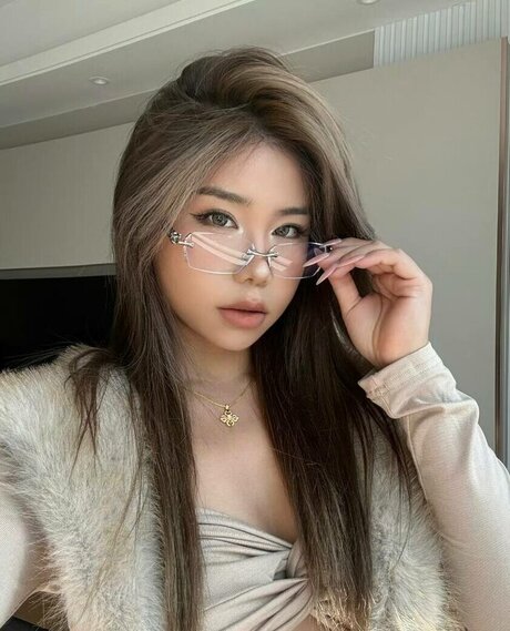 Cutelucia perfect pornstar photo